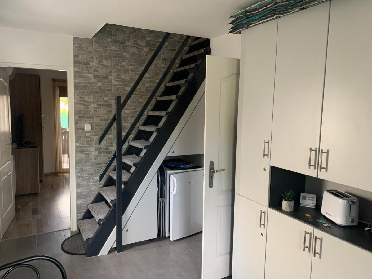 Komo Apartment Bük Eksteriør bilde