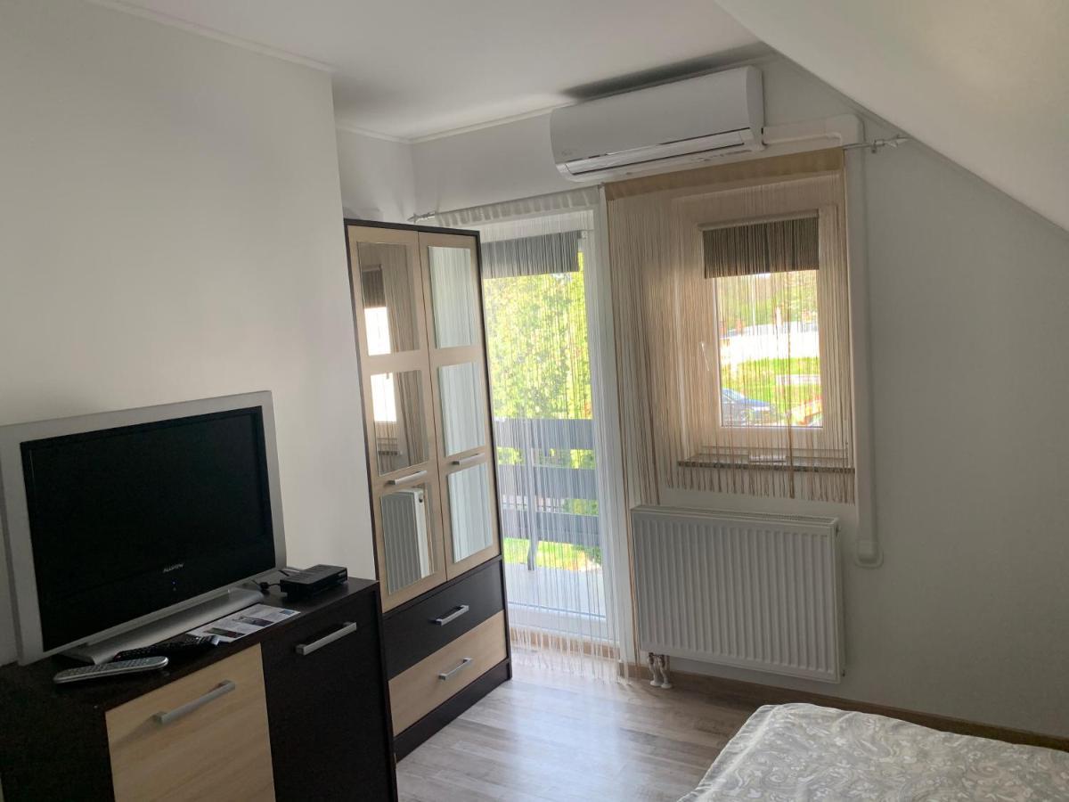 Komo Apartment Bük Eksteriør bilde